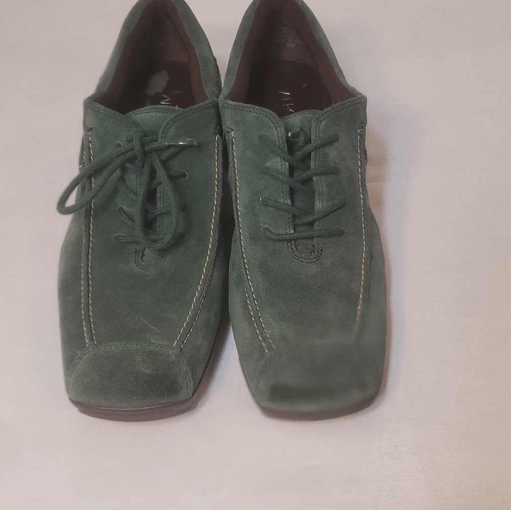 Aerosols Women's Shoe's Size 9M